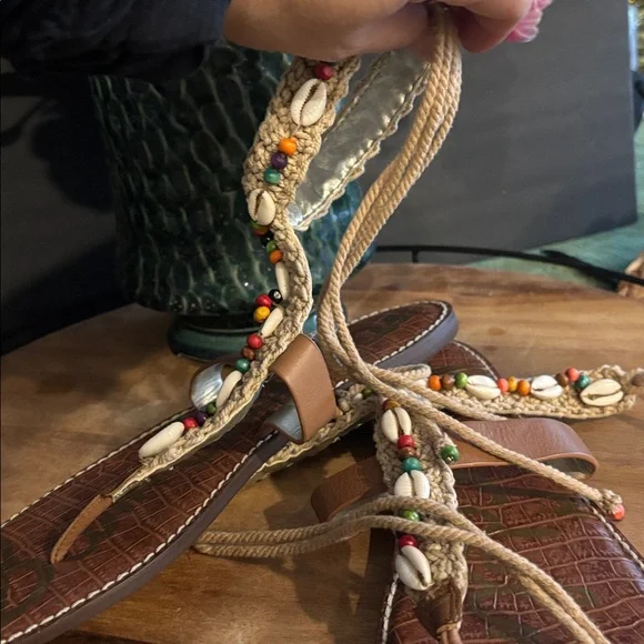 NWOT Sam Edelman Beaded Brown Thong Sandals Leather Size 10 - Picture 3 of 7